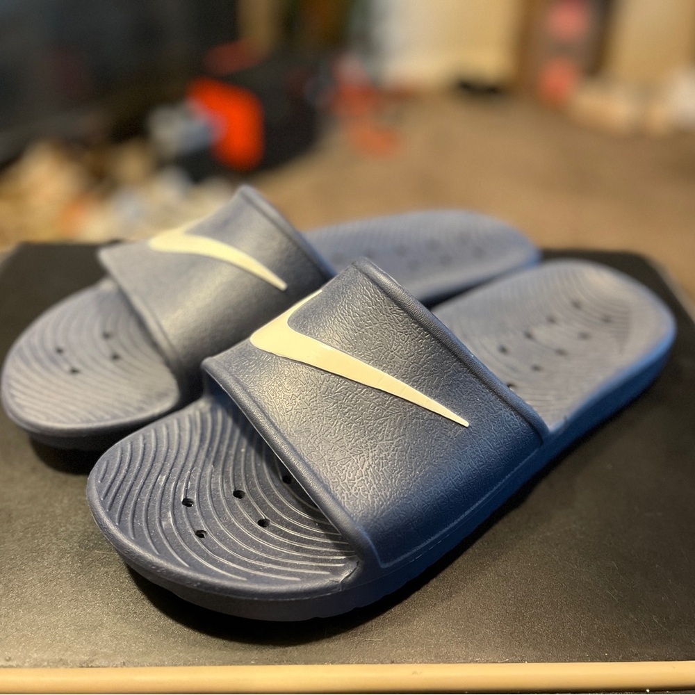 NWOT Nike Slides size 13 - Picture 2 of 6